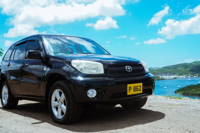 Toyota RAV 4 – Black